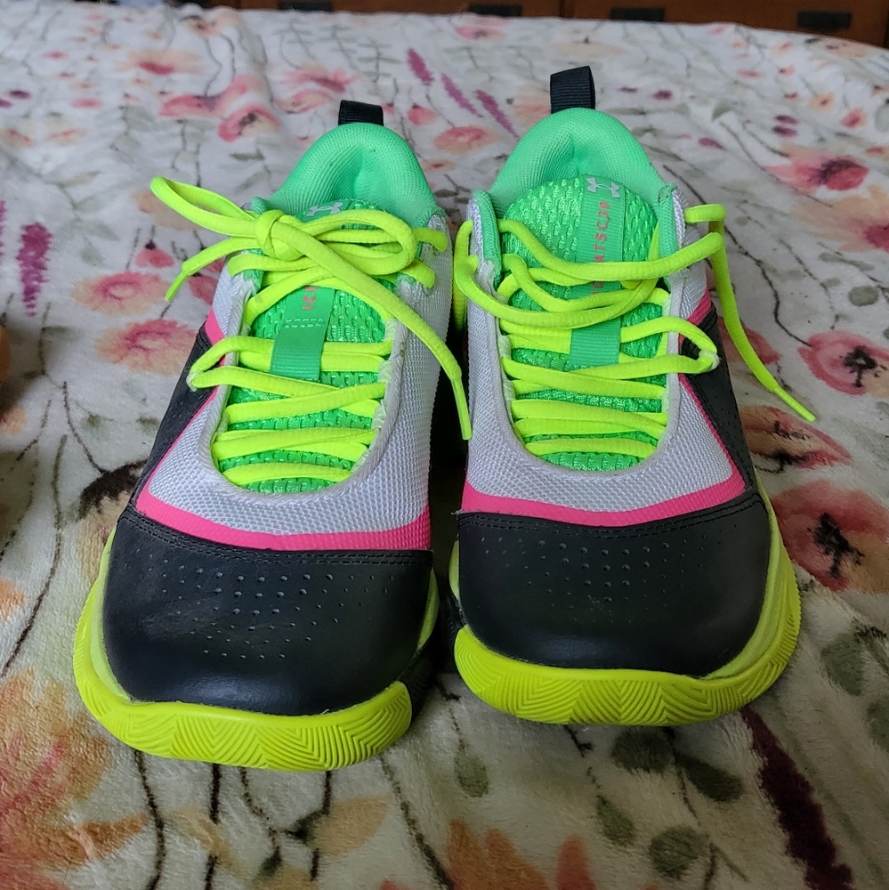 Under Armour Basketball shoes